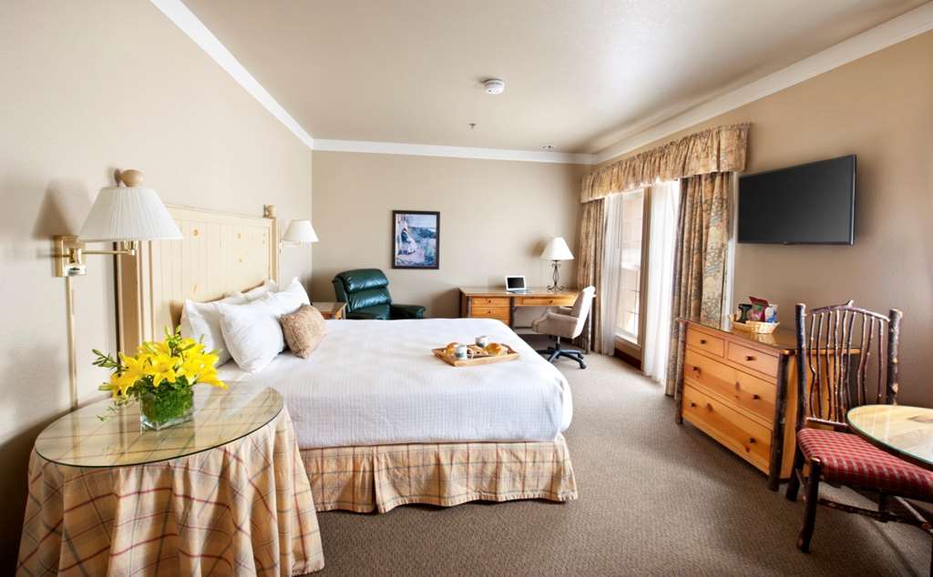 Harris Ranch Resort - photo 23