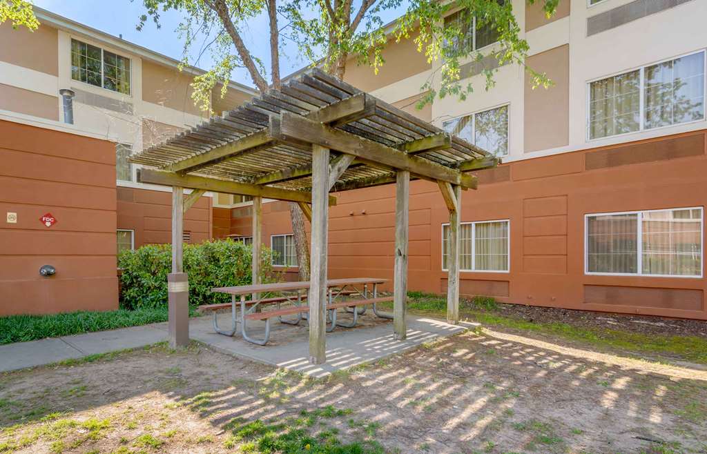 Extended Stay America Select Suites Atlanta Perimeter Peacht - photo 35