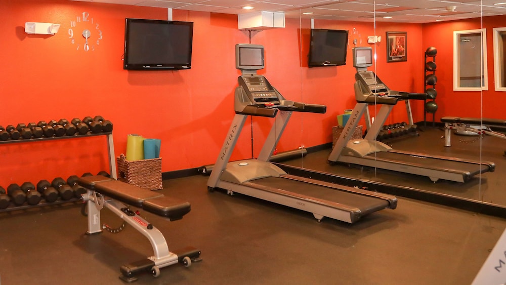 Holiday Inn Express & Suites Colorado Springs North by IHG - photo 52