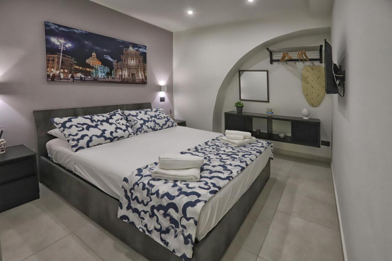 Vicolo 4 Apartment — 4-Star Luxury Hotel in Catania, Italy