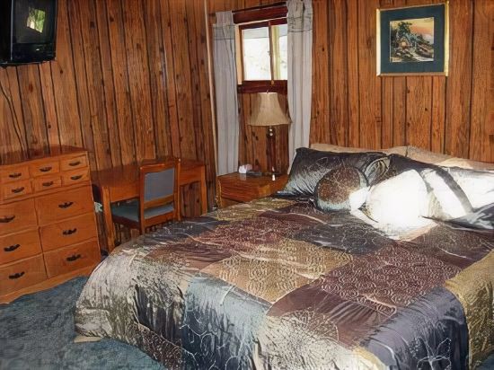 Lazy E Motor Inn - photo 12