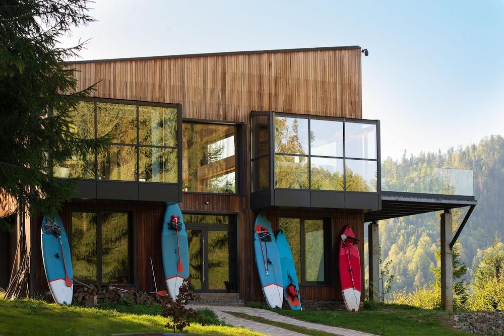 Veranda 4M Property in Bistrita, Romania