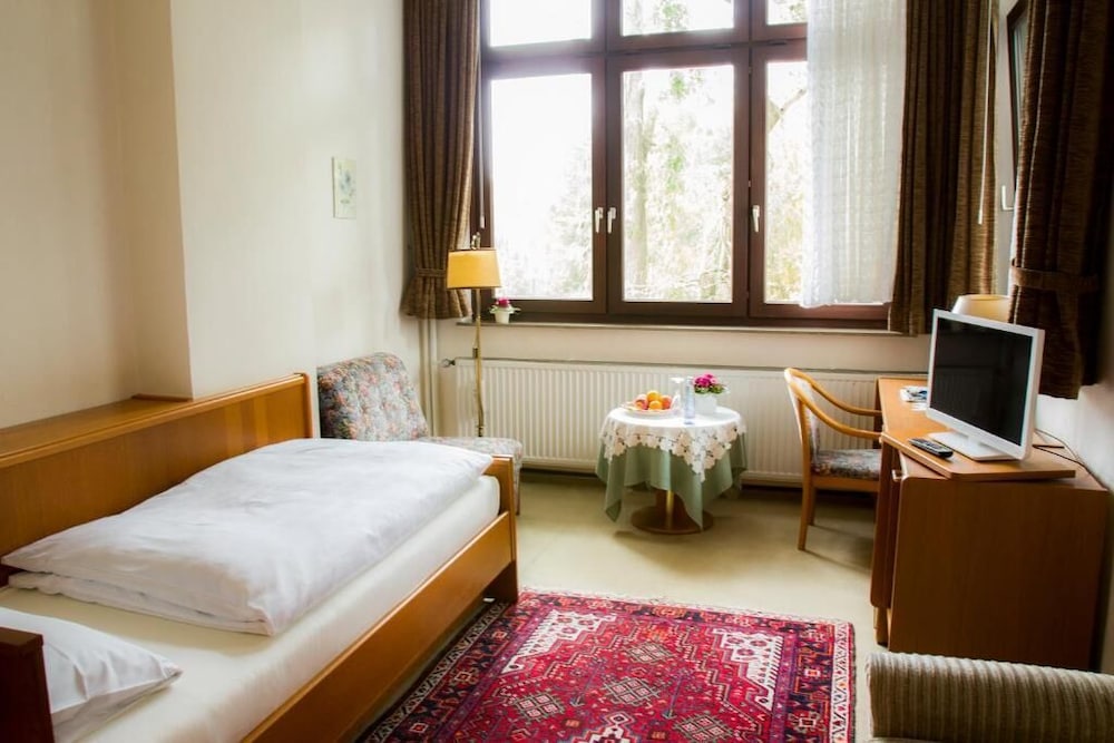 Hotel Haus am See — hotel in Bad Salzuflen