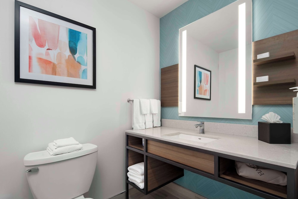 Hilton Garden Inn Kennett Square - photo 22