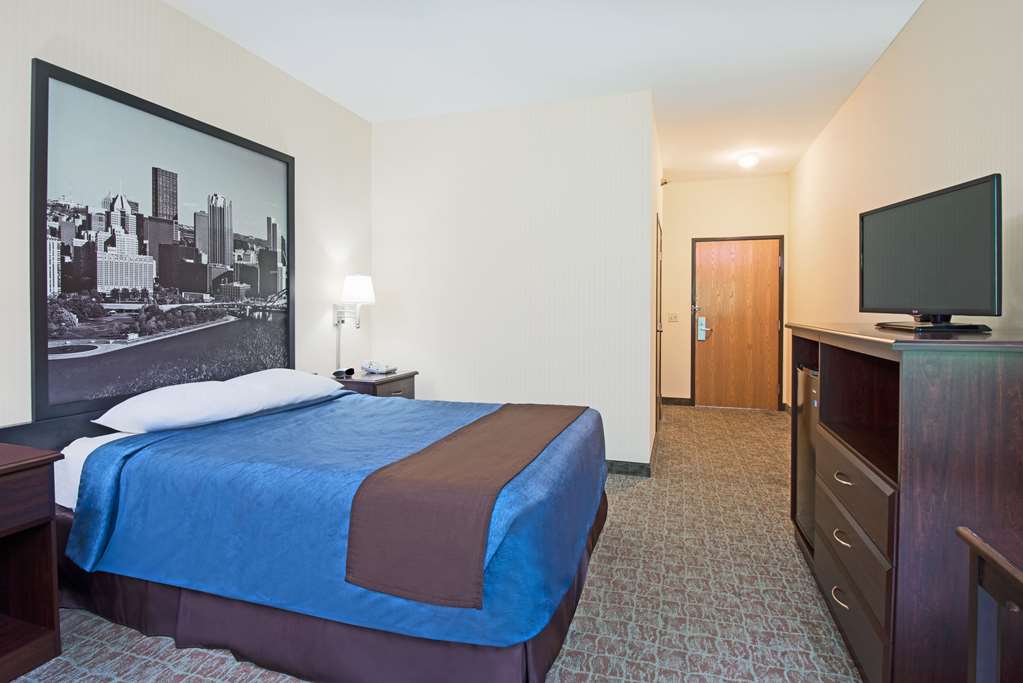 Super 8 by Wyndham Grove City - photo 21