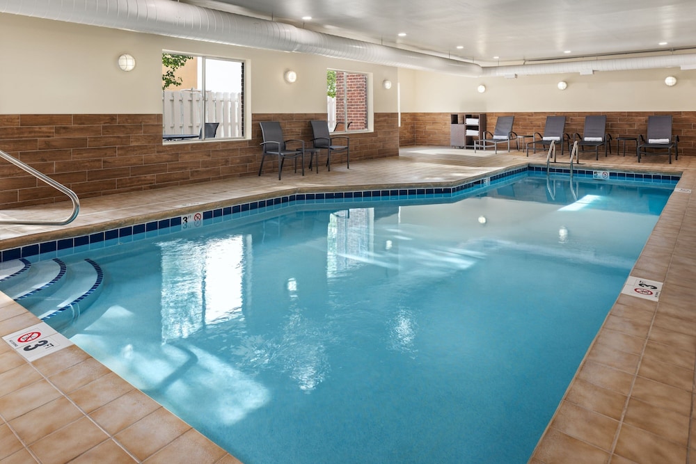 Fairfield Inn & Suites Columbus East - photo 25