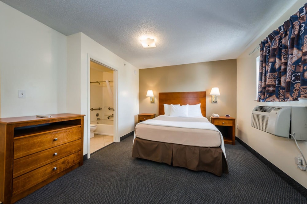 Tampa Bay Extended Stay Hotel - photo 14