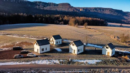Wataha pod Basztami Alfa Domki całoroczne in Radkow, Poland