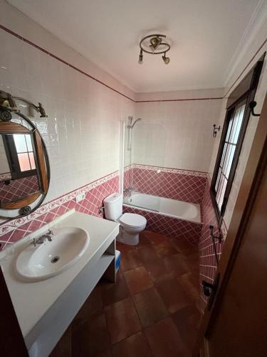 Casa Kini 18297688 — Cazalla De La Sierra