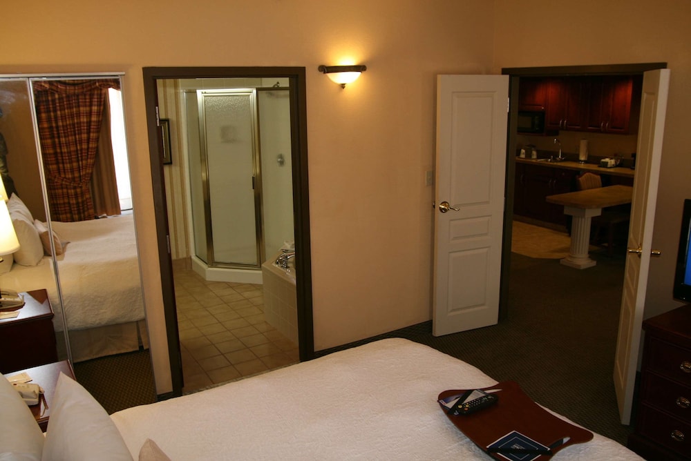 Hampton Inn & Suites Stillwater - photo 5