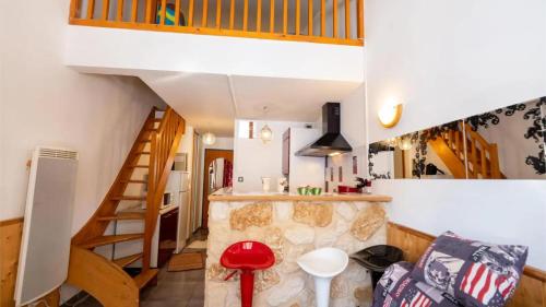 Hotel Mme Vacances By Eurogroup Les Chalets Du Thabor — Modane