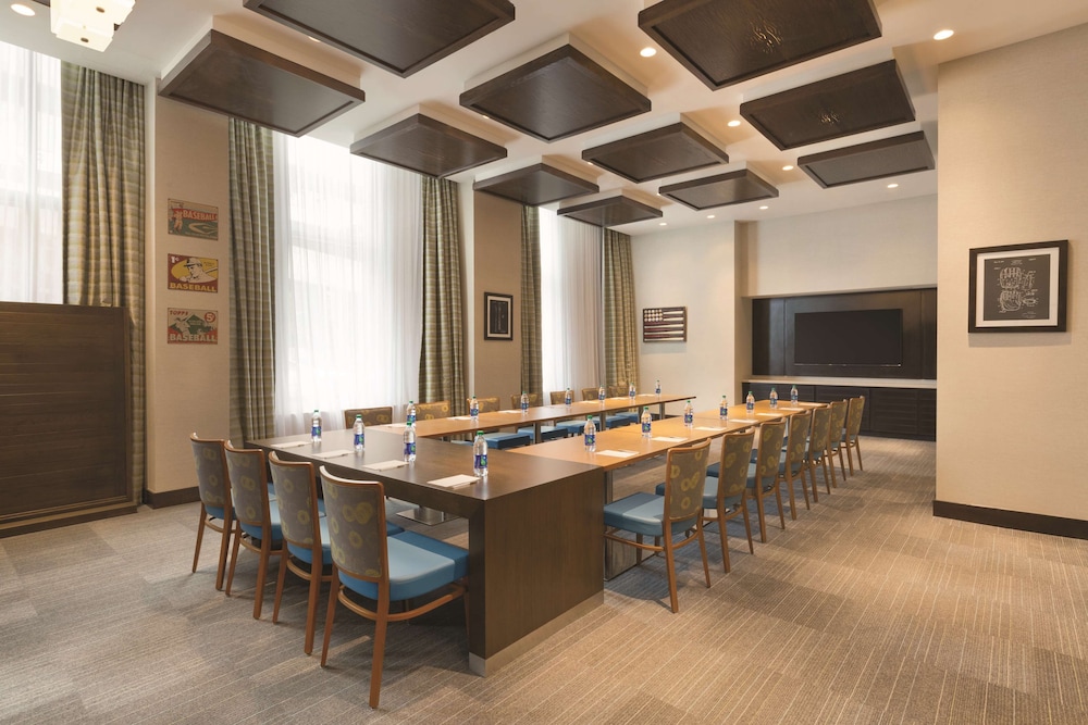 Hampton Inn & Suites Washington DC Navy Yard - photo 42