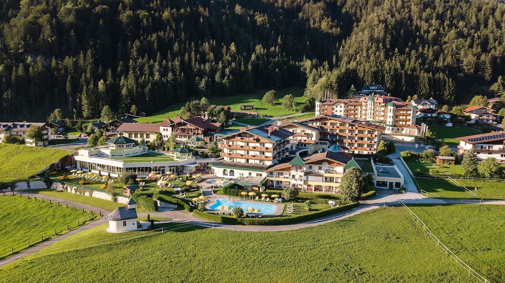 Hotel Seehof - carbon neutral hotel in Koessen