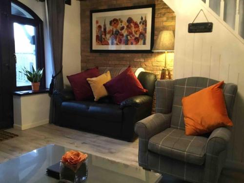 Y Bwythyn Lovely cottage in village of Spittal — 4-Star Luxury Hotel in Haverfordwest, United Kingdom