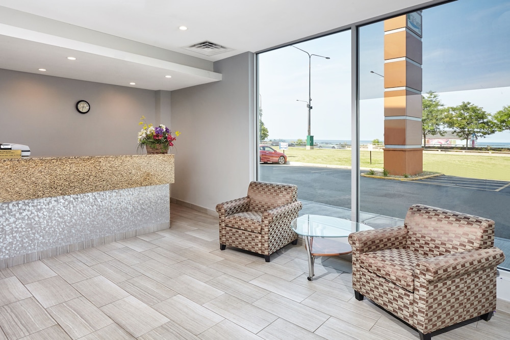 Chicago Lake Shore Hotel - photo 3