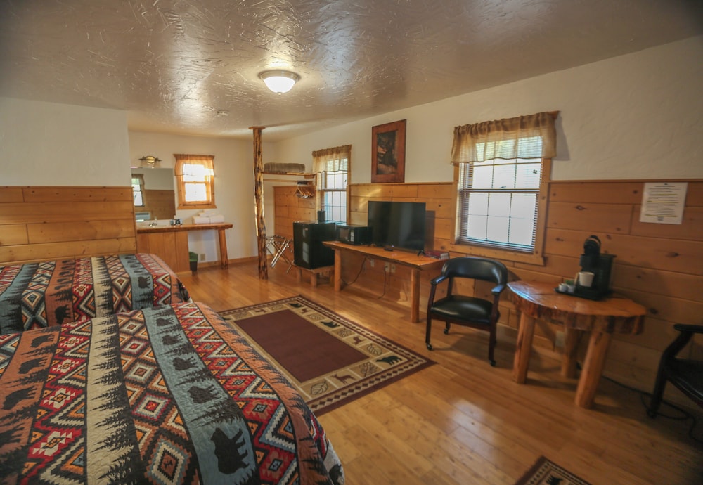 Chinook Winds Motel - photo 61