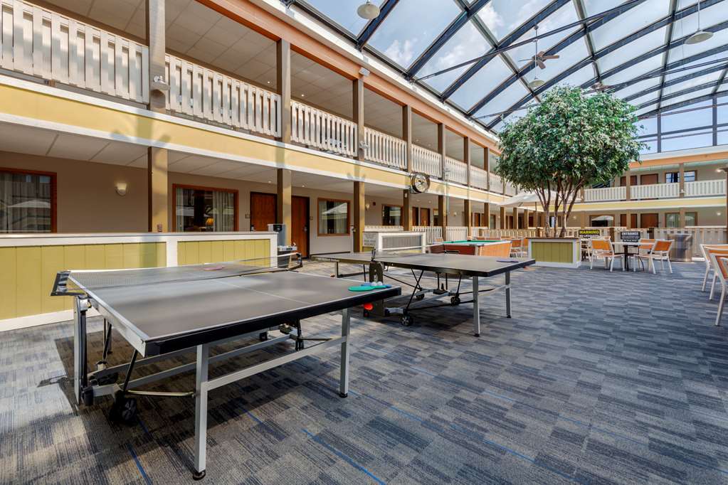 Best Western Plus Dubuque Hotel & Conference Center - photo 56