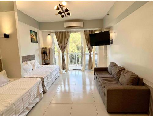 Pico de Loro Miranda Family Beach Condo max 6 pax with fiber internet — 4-Star Luxury Hotel in Nasugbu, Philippines