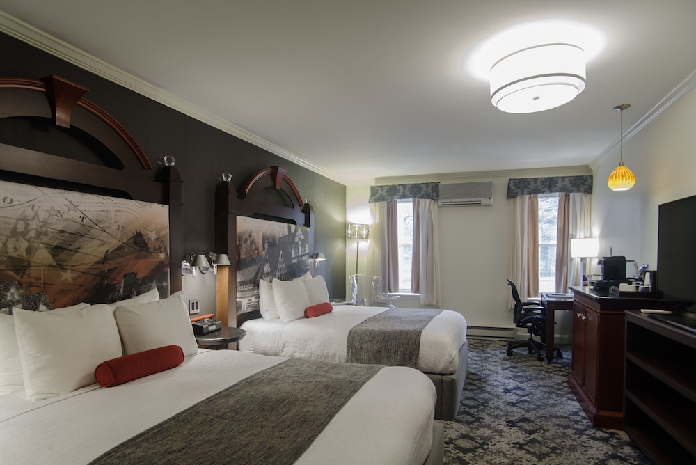 Chestnut Hill Hotel - photo 11