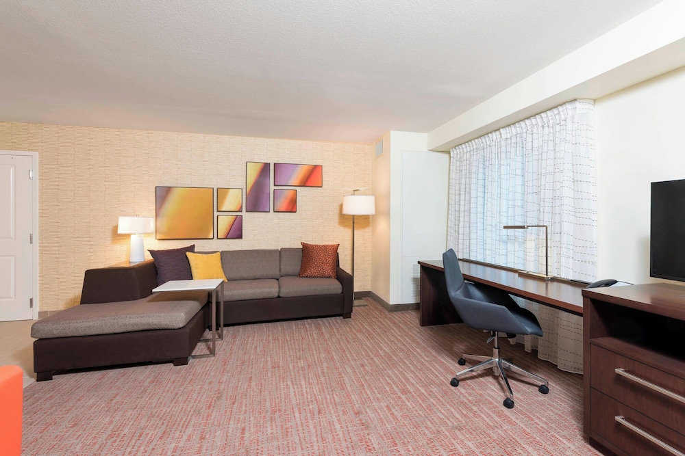 Residence Inn Milwaukee West - photo 15