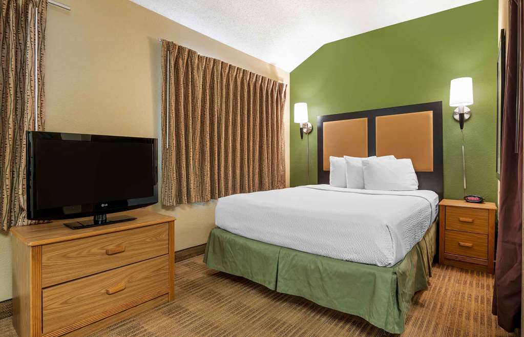Extended Stay America Suites Indianapolis West 86th St - photo 15