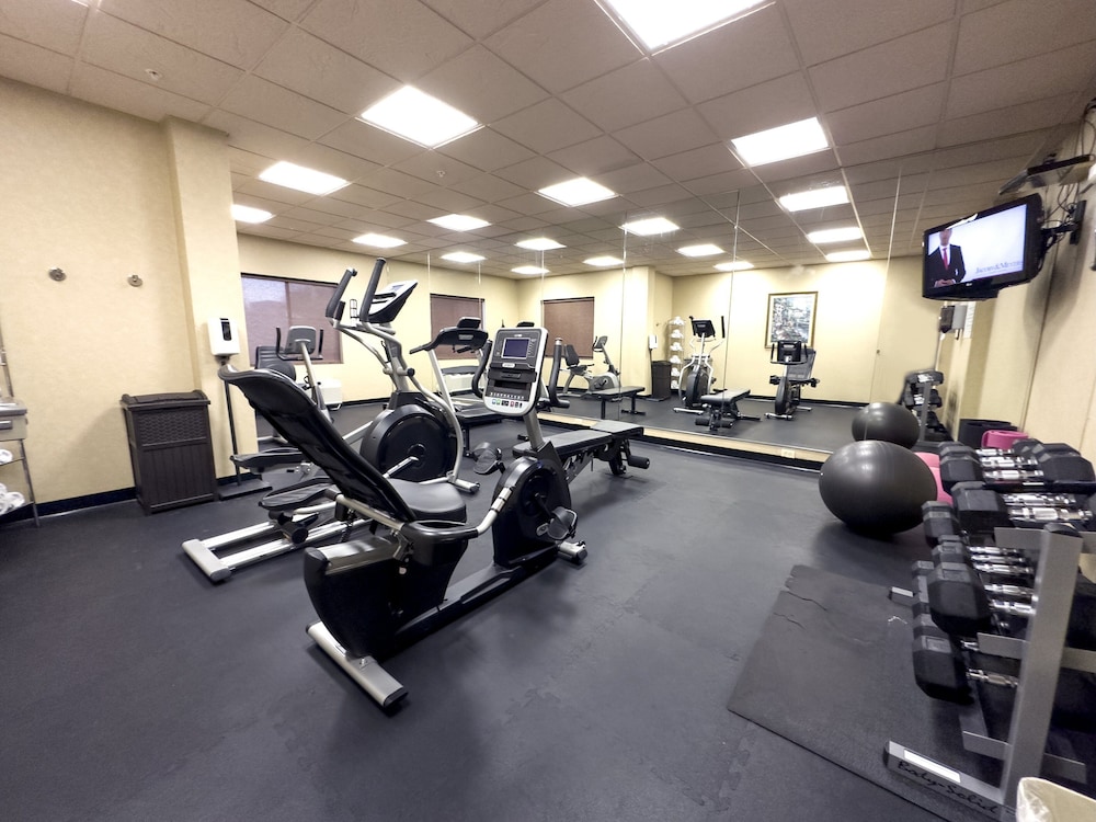 Holiday Inn Express & Suites Barstow Route 66 by IHG - photo 55