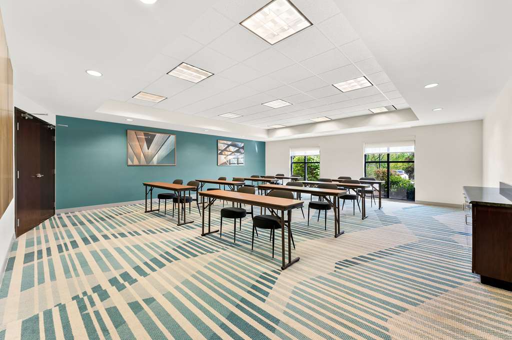 Comfort Inn & Suites Tunkhannock - photo 40