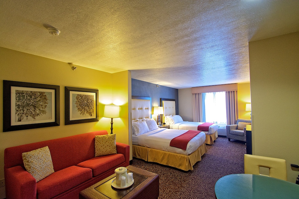 Holiday Inn Express & Suites Ogden by IHG - photo 8