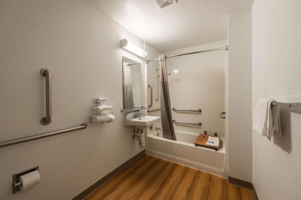 Motel 6 Reno NV Virginia Plumb - photo 9
