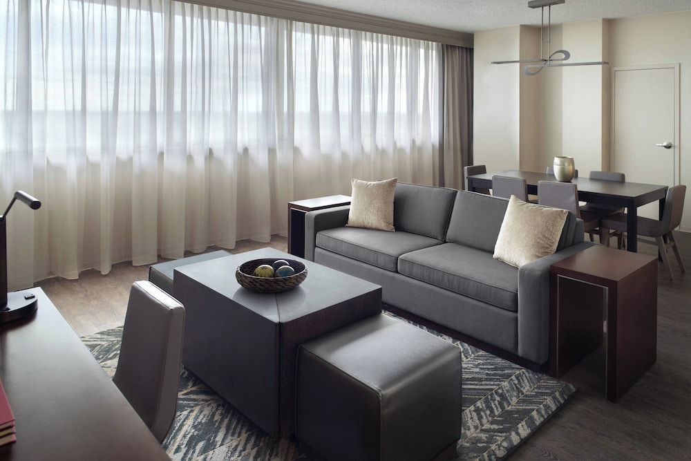 Atlanta Airport Marriott - photo 21