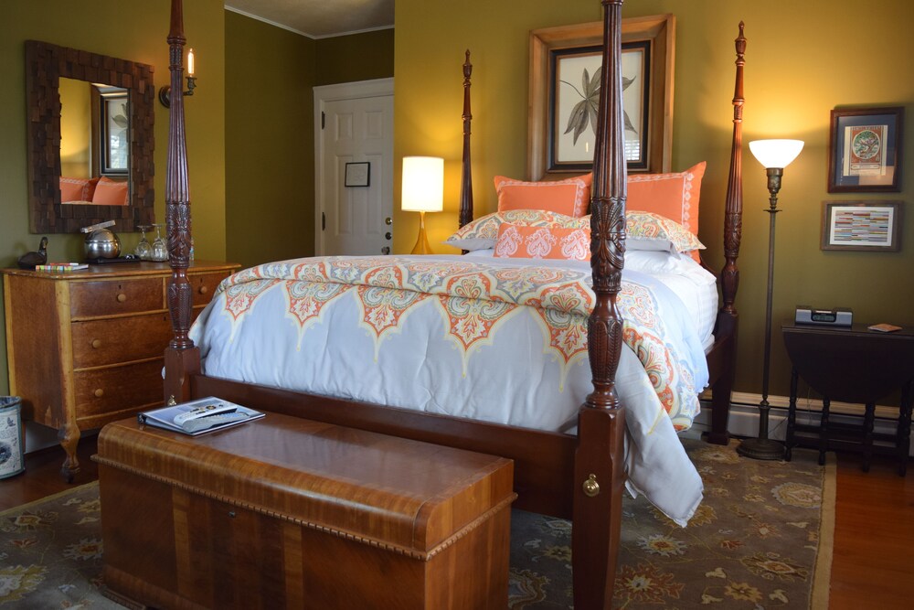 The Applewood Manor - photo 19