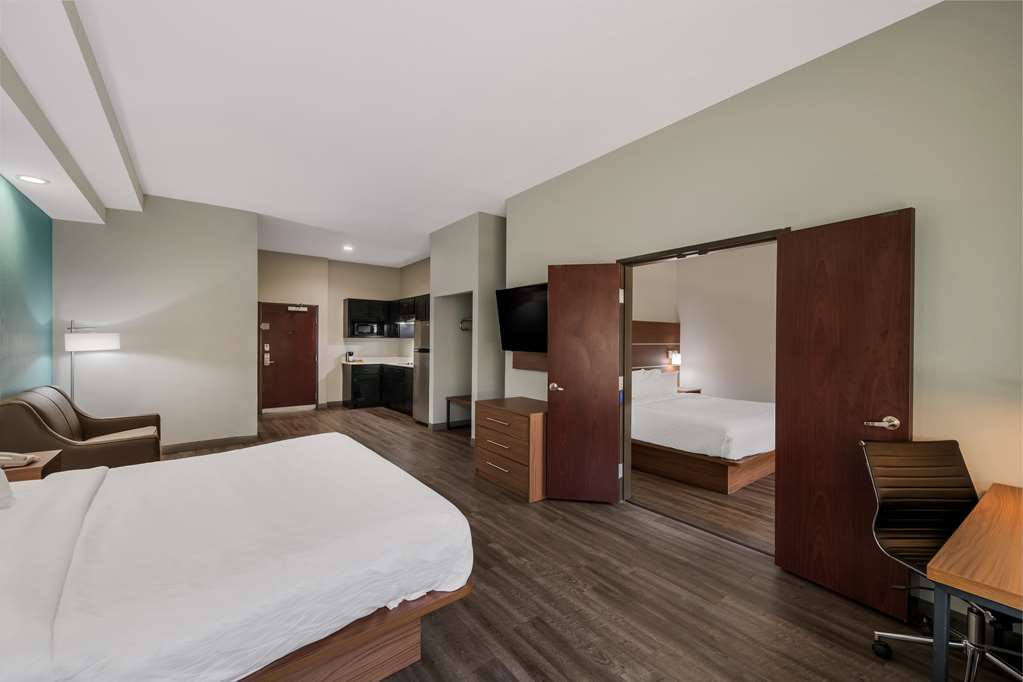 Best Western Bowie Inn & Suites - photo 22