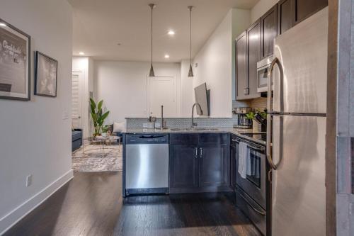 Lofts at 30th 2 Top Floor Units - photo 11