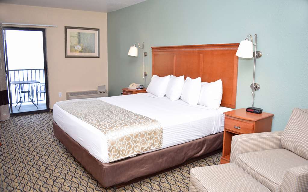Beachfront Hotel - photo 6