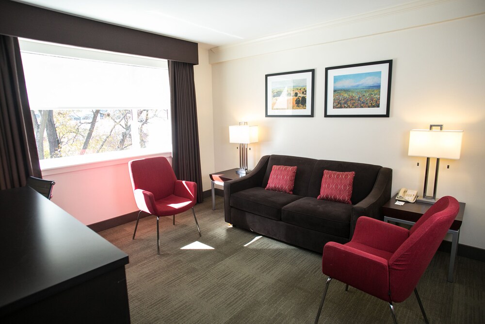 The University of Georgia Center for Continuing Education & Hotel - photo 12