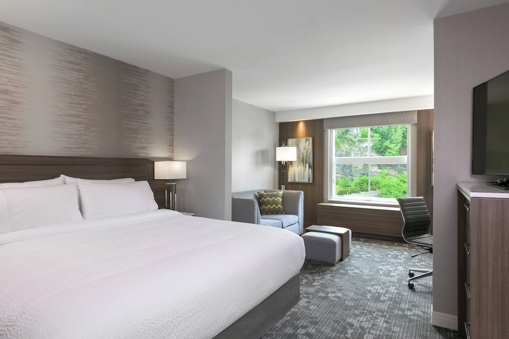 Courtyard by Marriott Edgewater NYC Area - photo 8