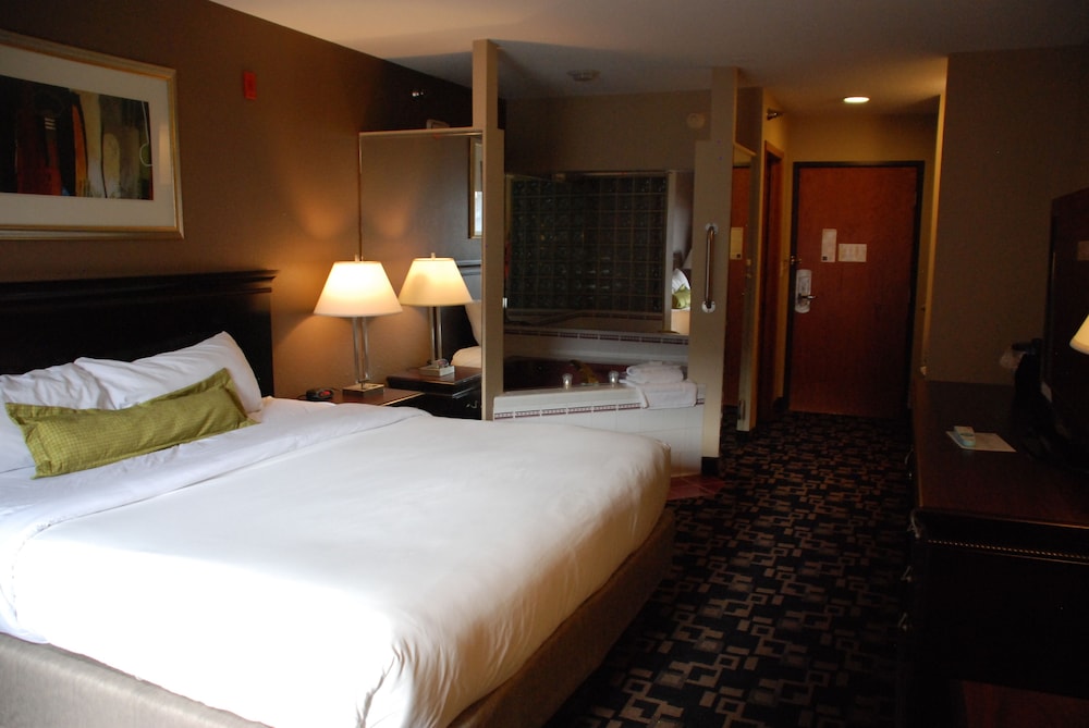 Express Suites Riverport Inn & Suites - photo 10