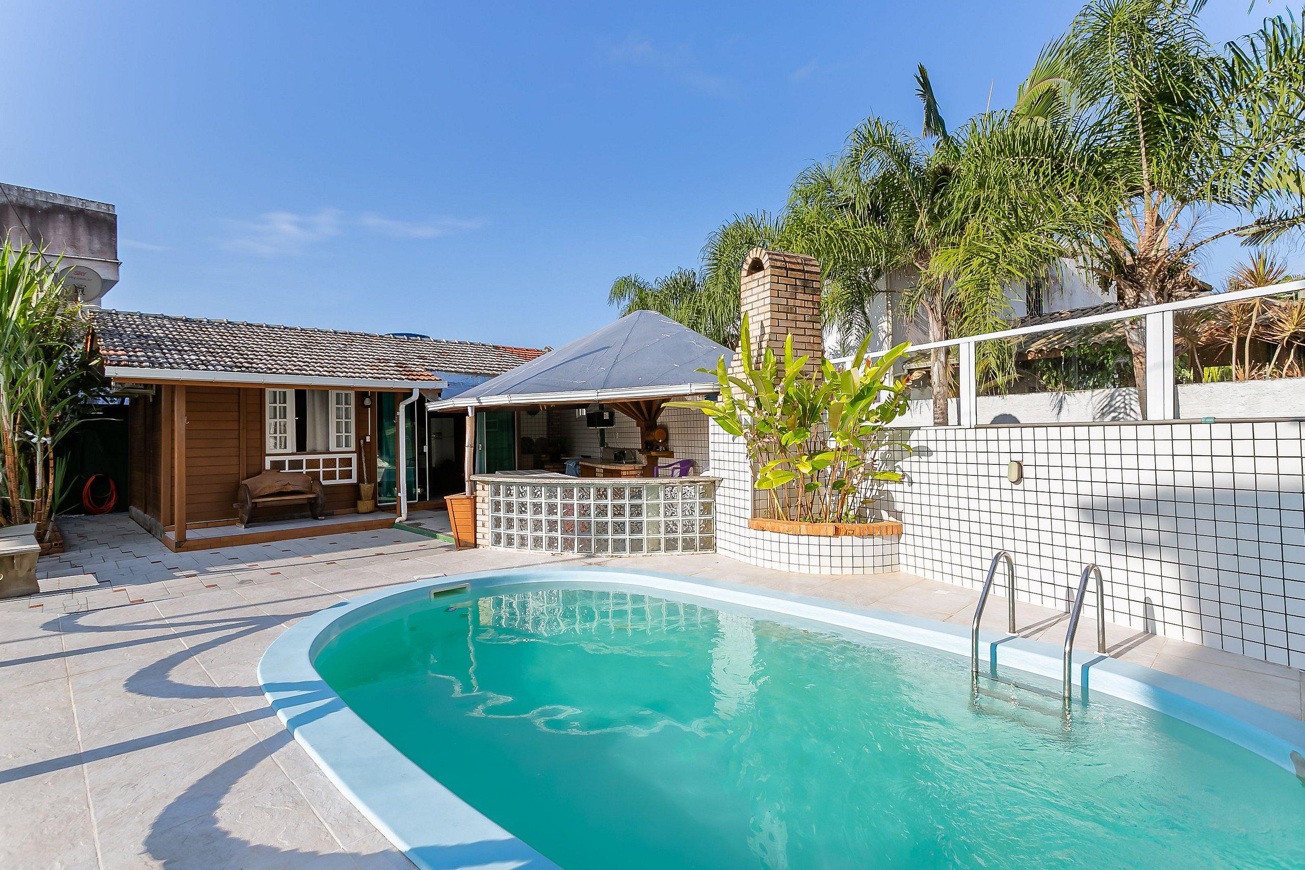 Casa c área verde e perto da praia LDS173 — 4-Star Luxury Hotel in Florianopolis, Brasil