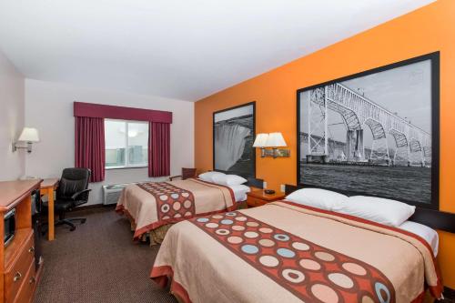 Super 8 by Wyndham Salina - photo 15