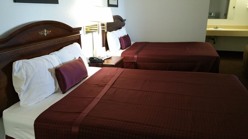 Hoosier Inn - photo 14