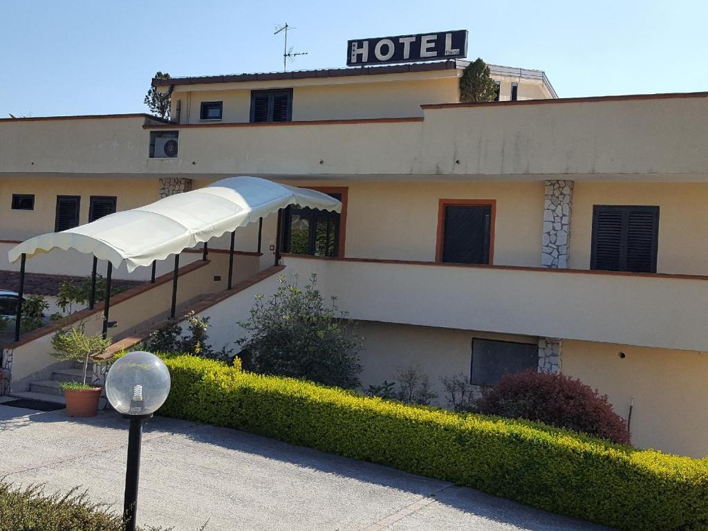 Hotel Vittoria - carbon neutral hotel in Benevento