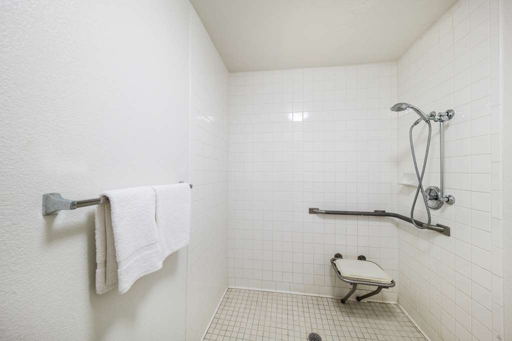 Motel 6 Greenville TX - photo 22