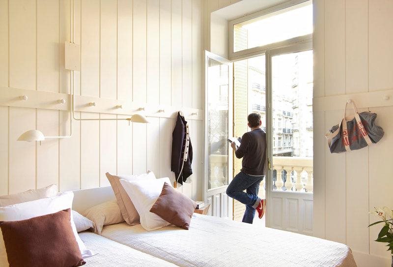 Metropol - carbon neutral hotel in Madrid