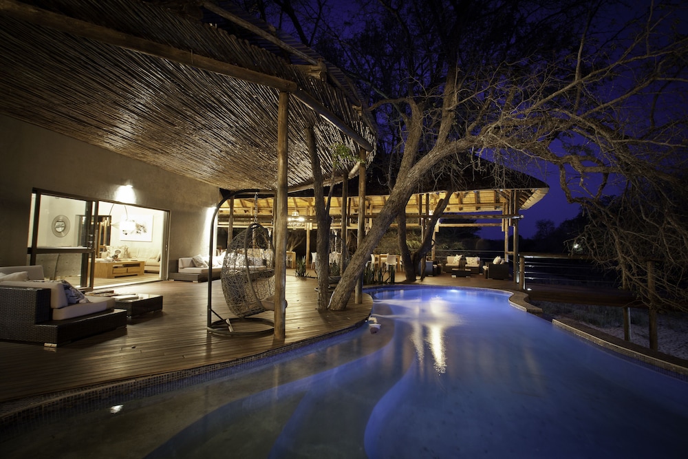 Moditlo River Lodge — 5-Star Luxury Hotel in Hoedspruit, South Africa