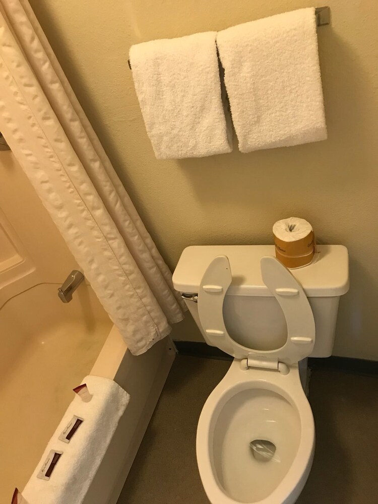 Key Inn Woodbury - photo 10