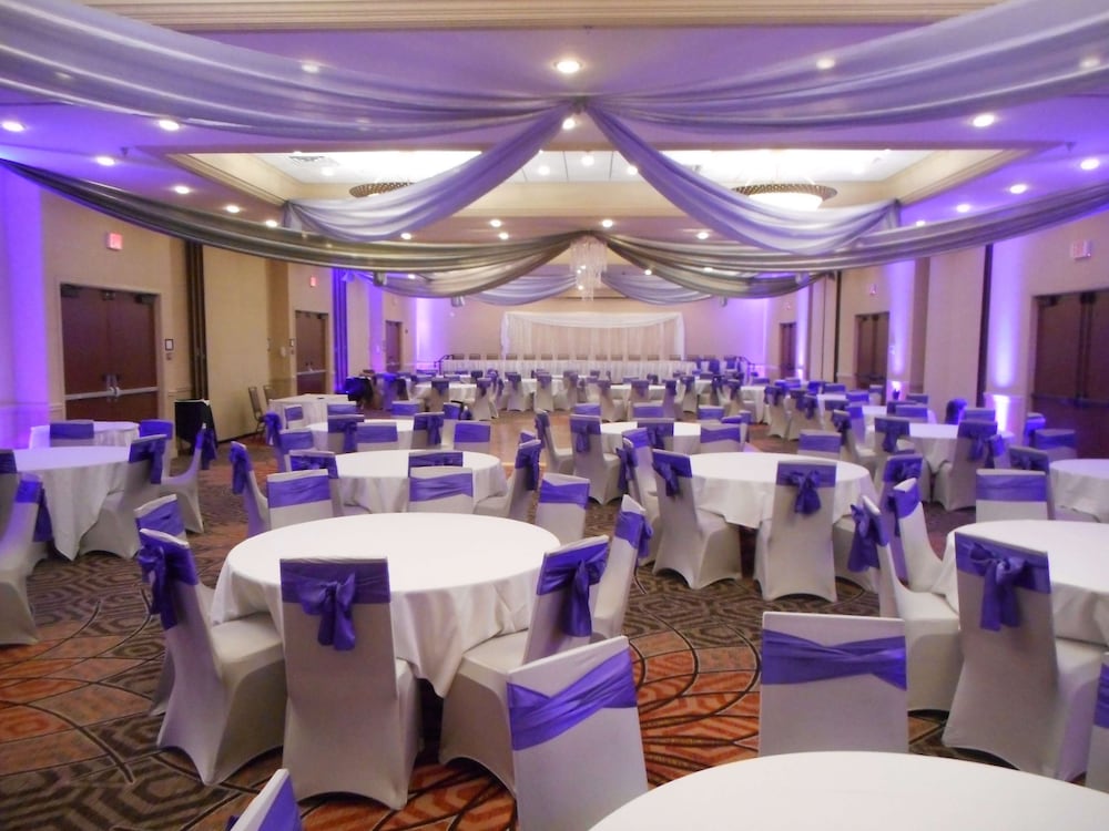 DoubleTree by Hilton Hotel Grand Rapids Airport - photo 80