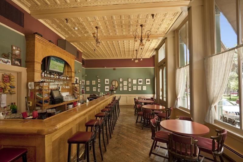 Historic Plaza Hotel - photo 13
