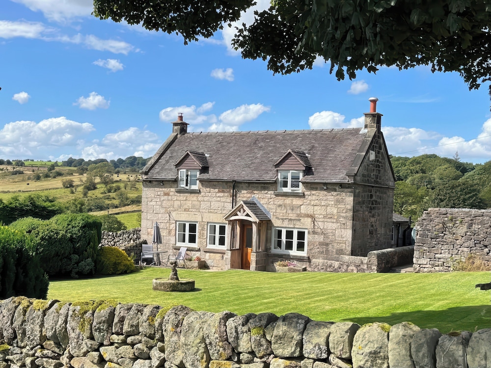Sycamore Cottage — 4-Star Luxury Hotel in Ashbourne, United Kingdom