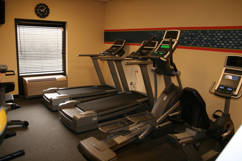 Hampton Inn & Suites Birmingham Pelham - photo 25