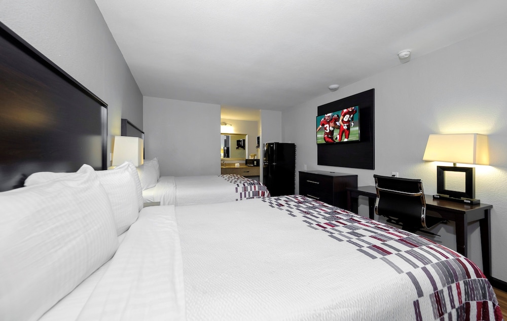 Red Roof Inn Arlington Entertainment District - photo 19